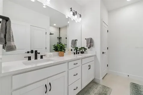 2021 Amelia Bay Place Valrico FL 33596