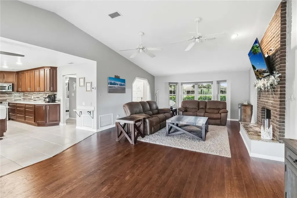 5367 Crooked Oak Circle St Cloud FL 34771