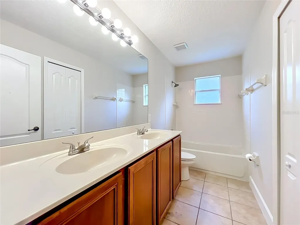 313 Munson Hills Court Oviedo FL 32765