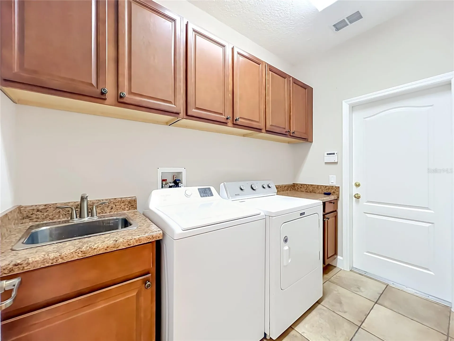 313 Munson Hills Court Oviedo FL 32765