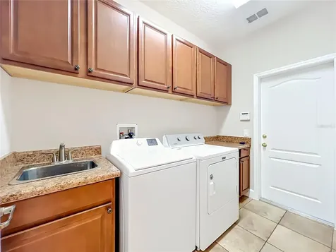 313 Munson Hills Court Oviedo FL 32765