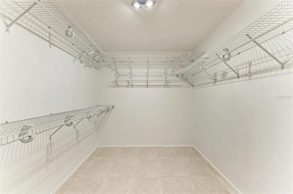 4242 Dryden Circle Sarasota FL 34241