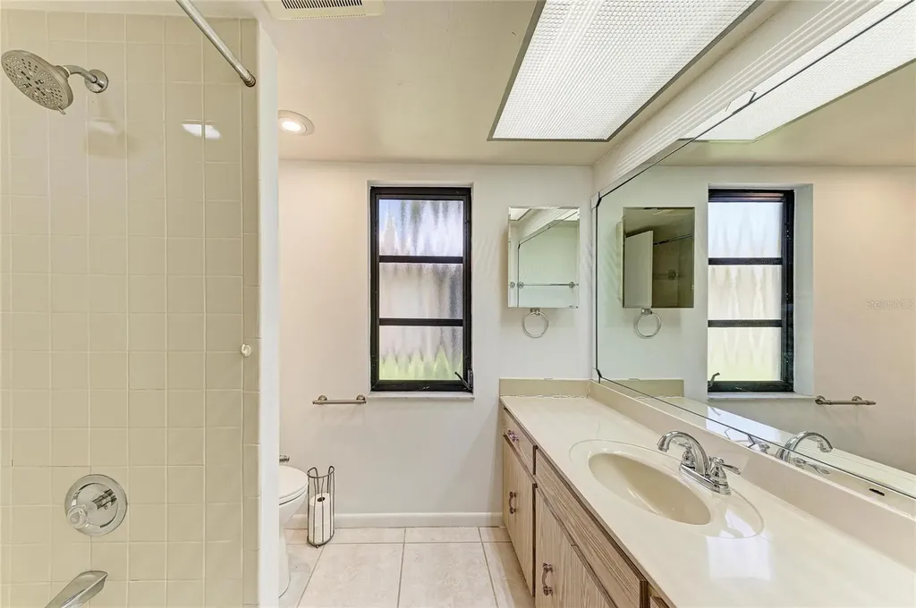 4242 Dryden Circle Sarasota FL 34241