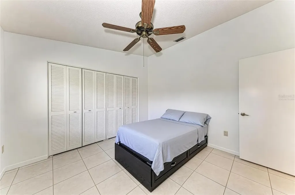 4242 Dryden Circle Sarasota FL 34241