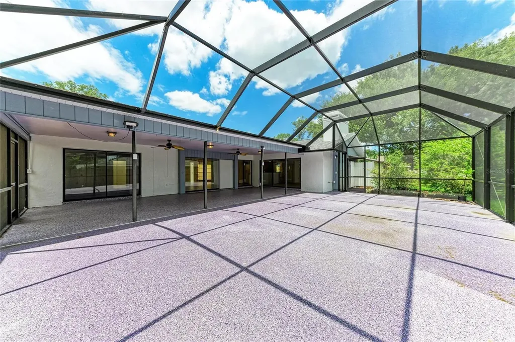 4242 Dryden Circle Sarasota FL 34241