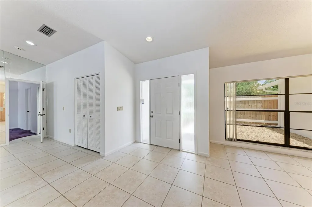 4242 Dryden Circle Sarasota FL 34241