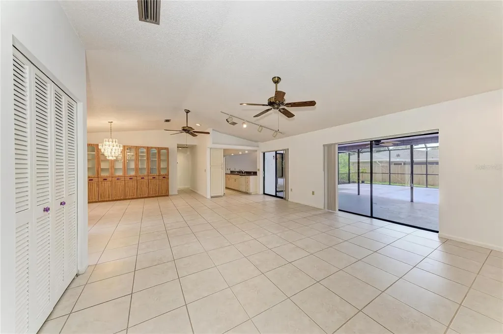 4242 Dryden Circle Sarasota FL 34241