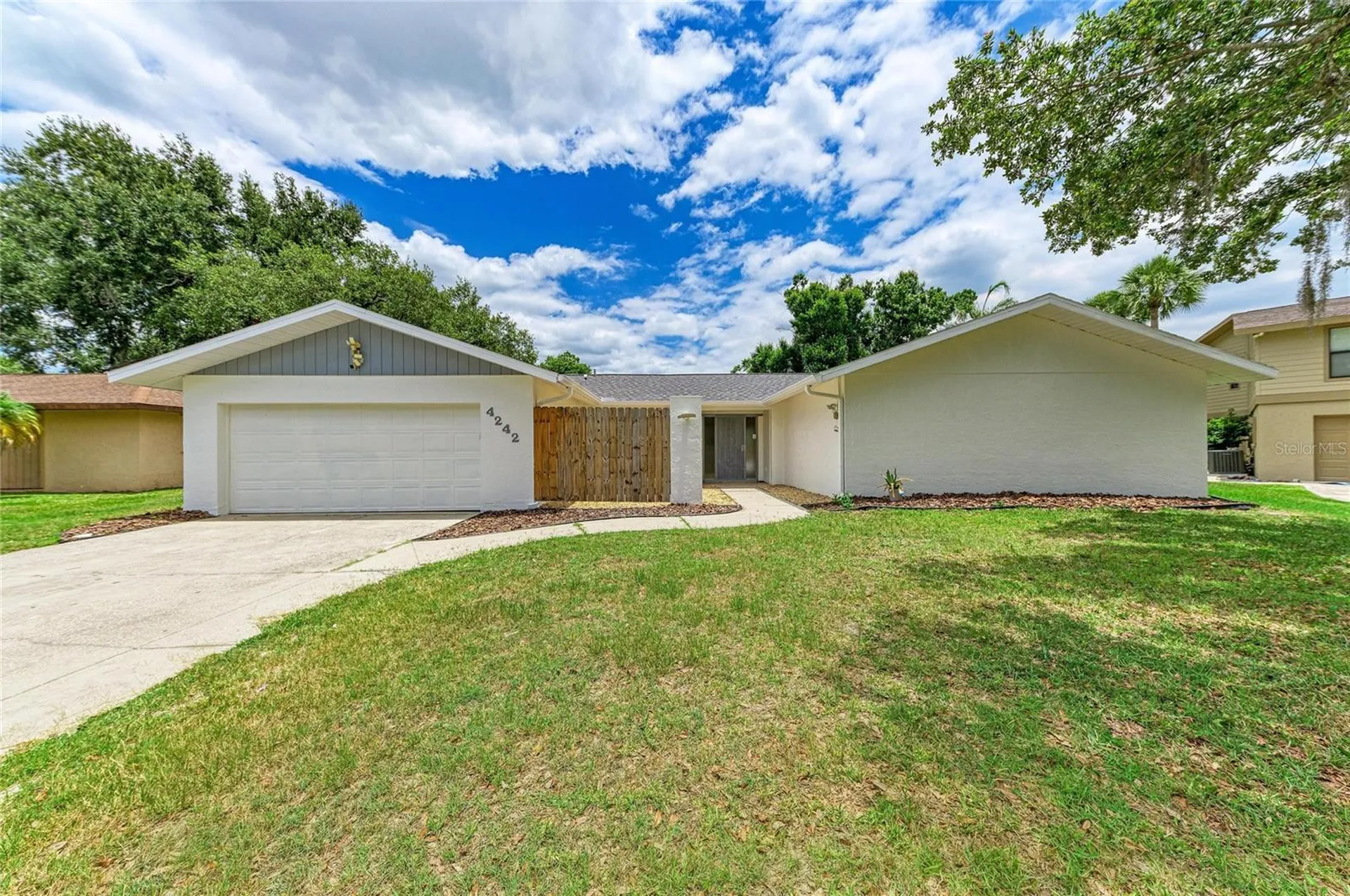 4242 Dryden Circle Sarasota FL 34241