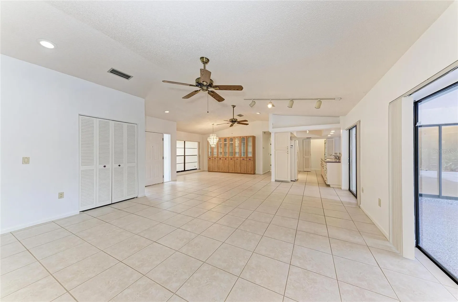 4242 Dryden Circle Sarasota FL 34241