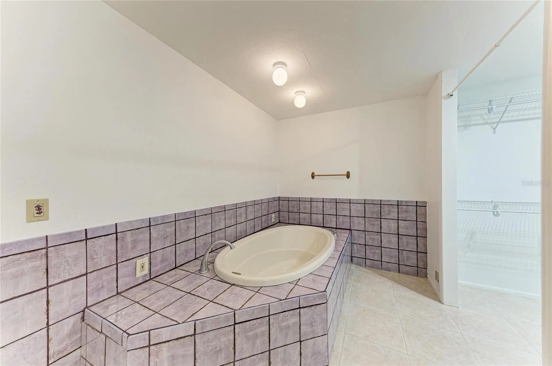 4242 Dryden Circle Sarasota FL 34241