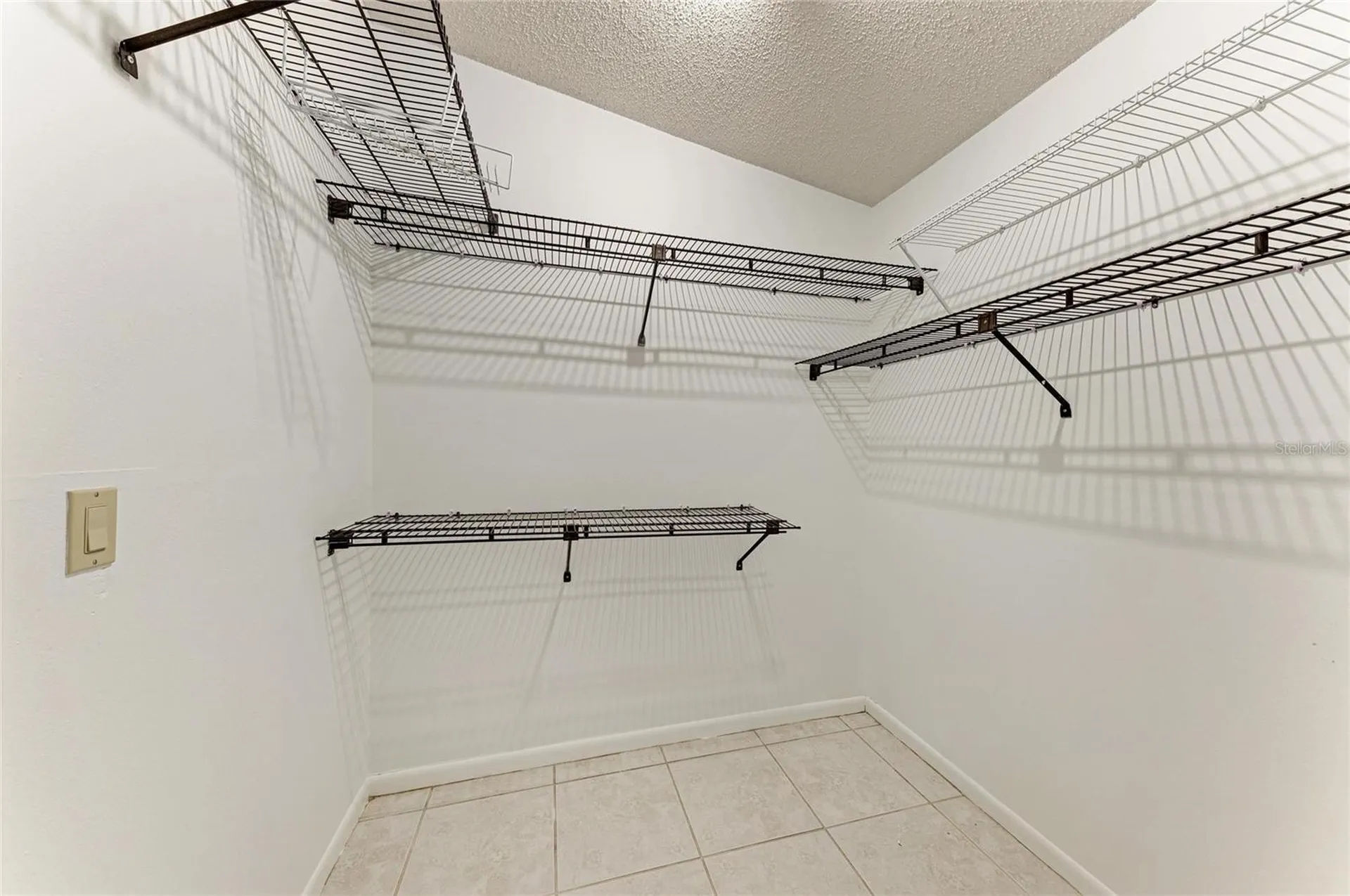 4242 Dryden Circle Sarasota FL 34241