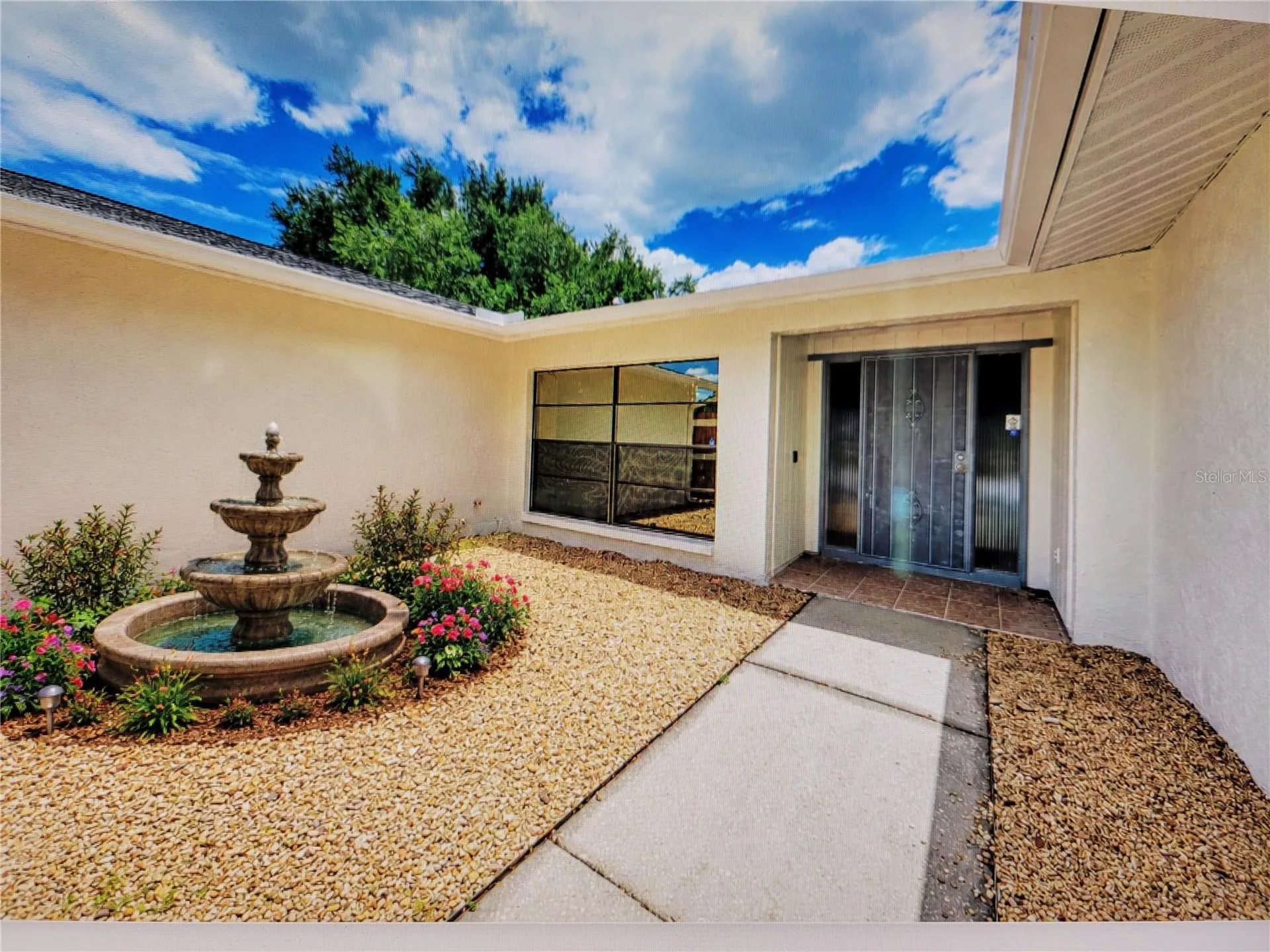4242 Dryden Circle Sarasota FL 34241