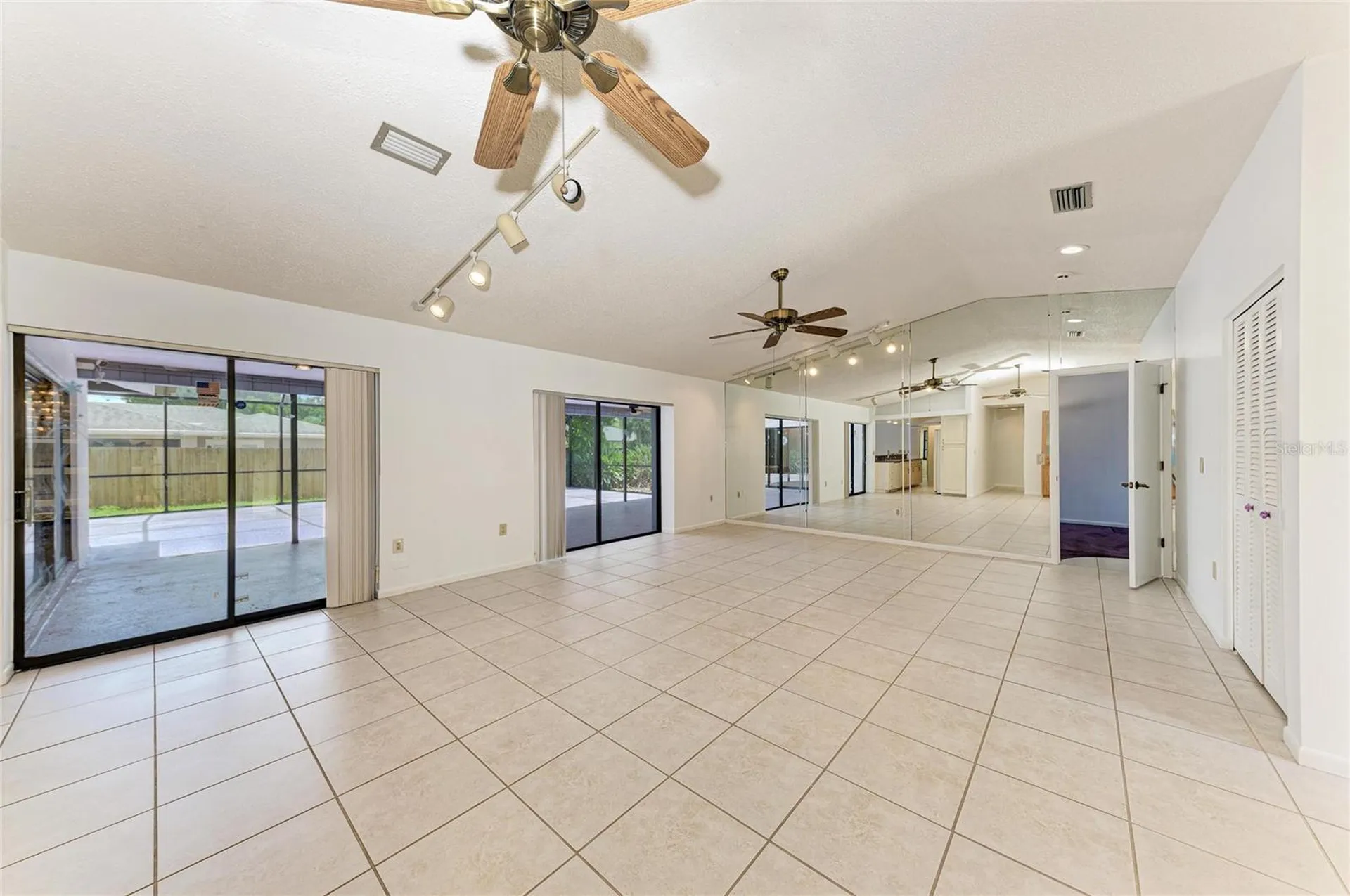 4242 Dryden Circle Sarasota FL 34241