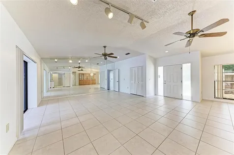 4242 Dryden Circle Sarasota FL 34241