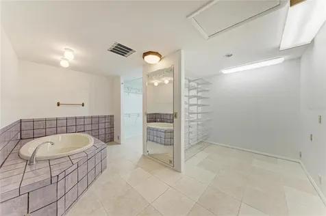 4242 Dryden Circle Sarasota FL 34241