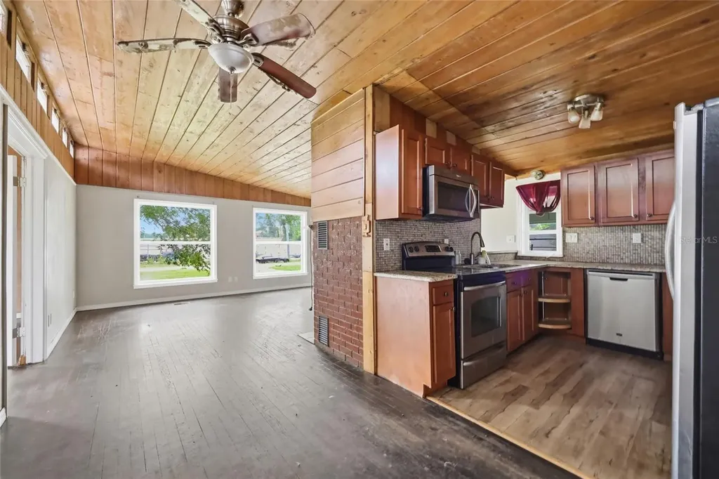 1881 Cottonwood Street Orange City FL 32763