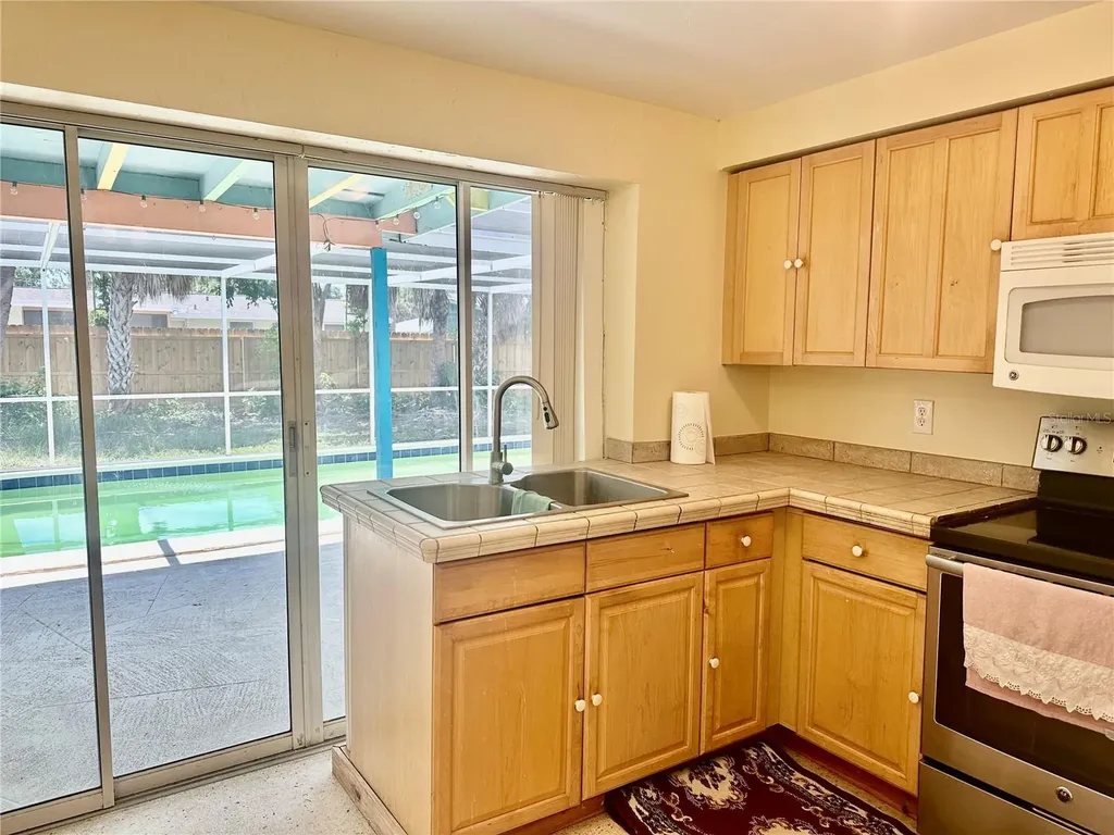 270 W Seminole Drive Venice FL 34293