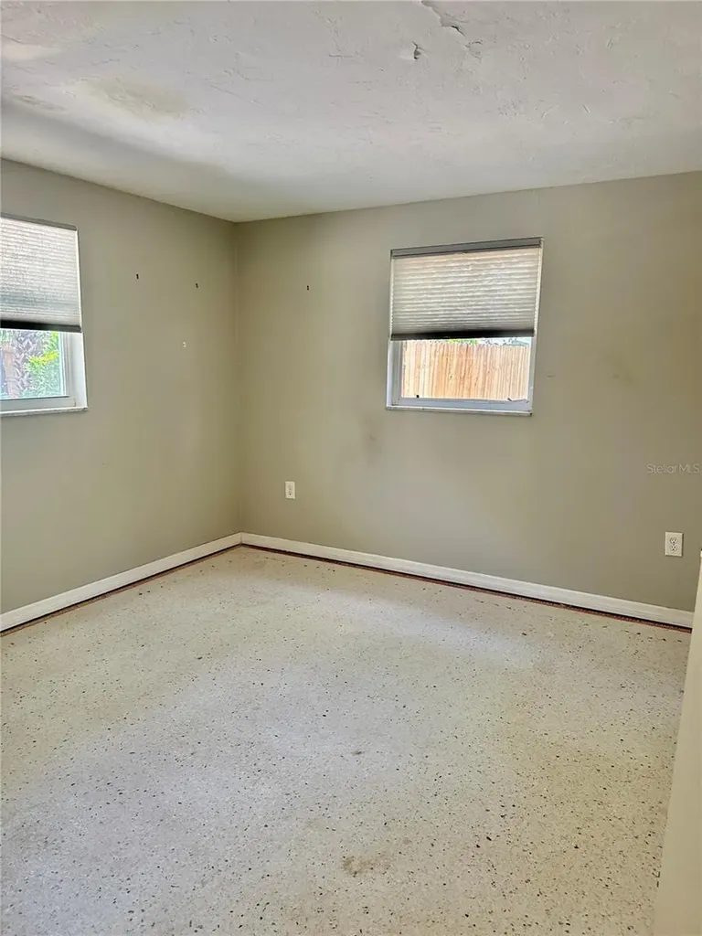 270 W Seminole Drive Venice FL 34293