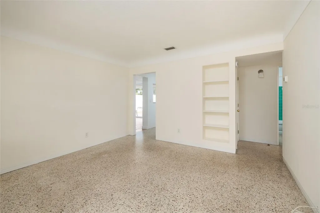 661 63rd Avenue S St Petersburg FL 33705