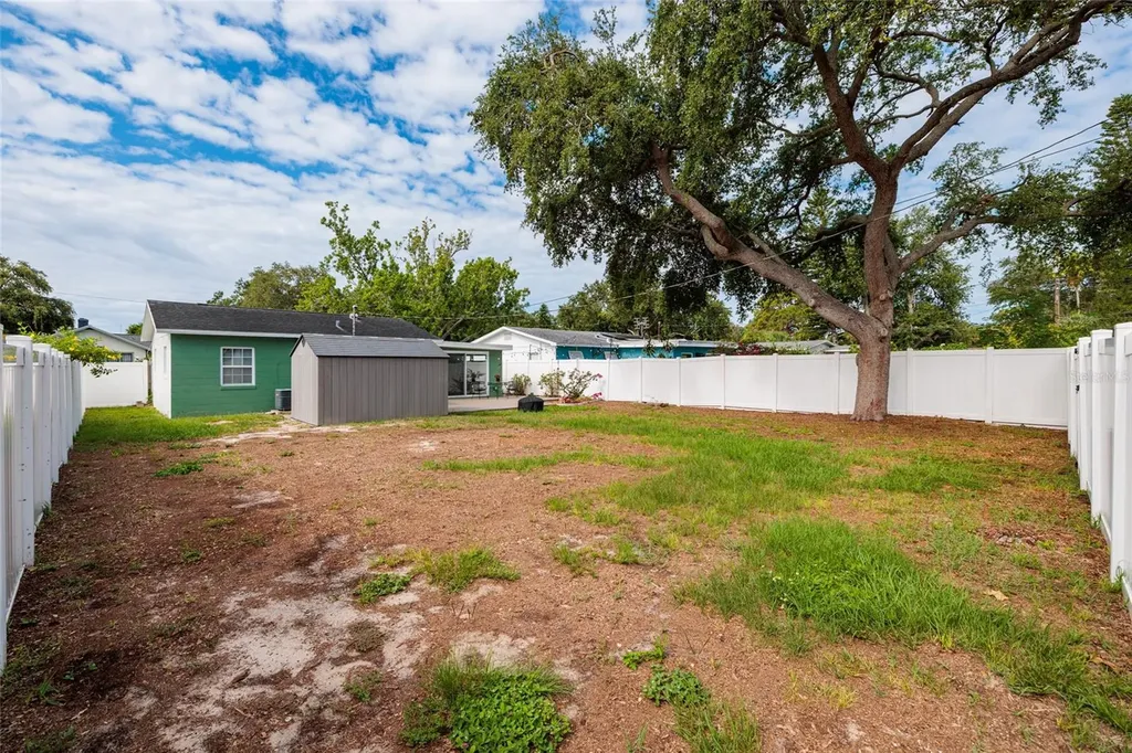 661 63rd Avenue S St Petersburg FL 33705