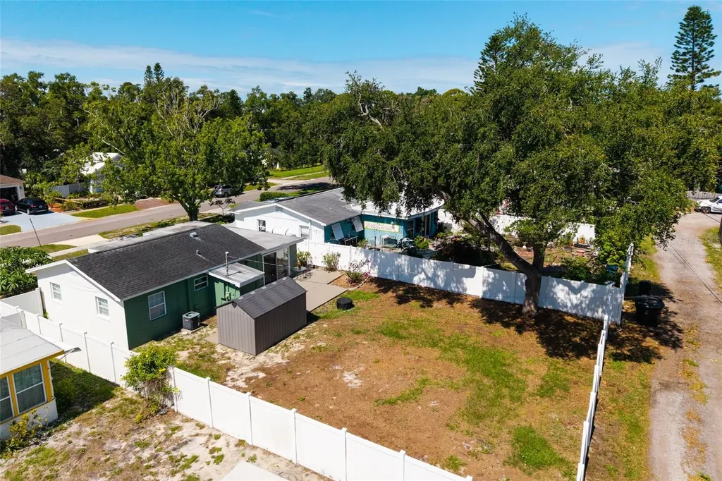 661 63rd Avenue S St Petersburg FL 33705