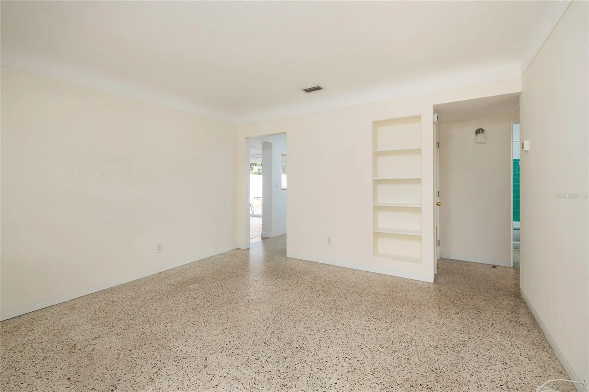 661 63rd Avenue S St Petersburg FL 33705