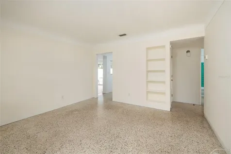 661 63rd Avenue S St Petersburg FL 33705