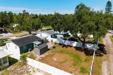 661 63rd Avenue S St Petersburg FL 33705