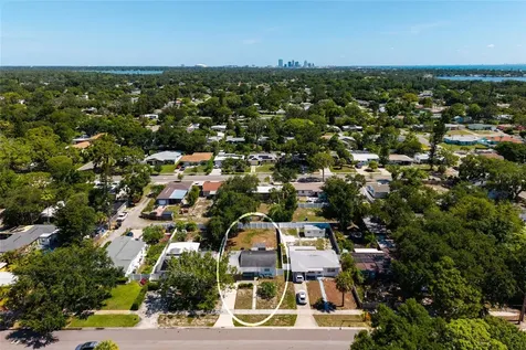661 63rd Avenue S St Petersburg FL 33705