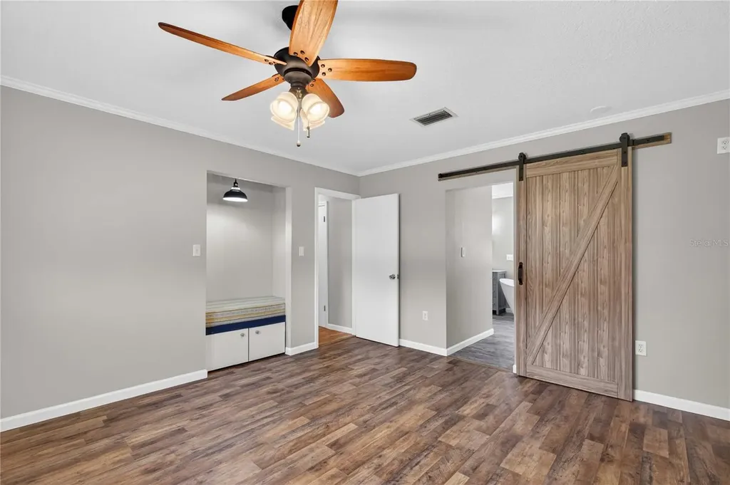 27638 Lisa Drive Tavares FL 32778
