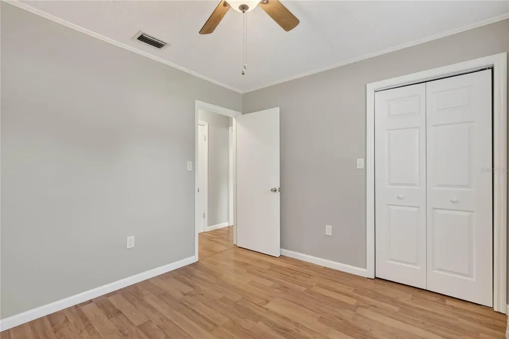 27638 Lisa Drive Tavares FL 32778