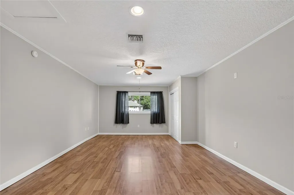 27638 Lisa Drive Tavares FL 32778