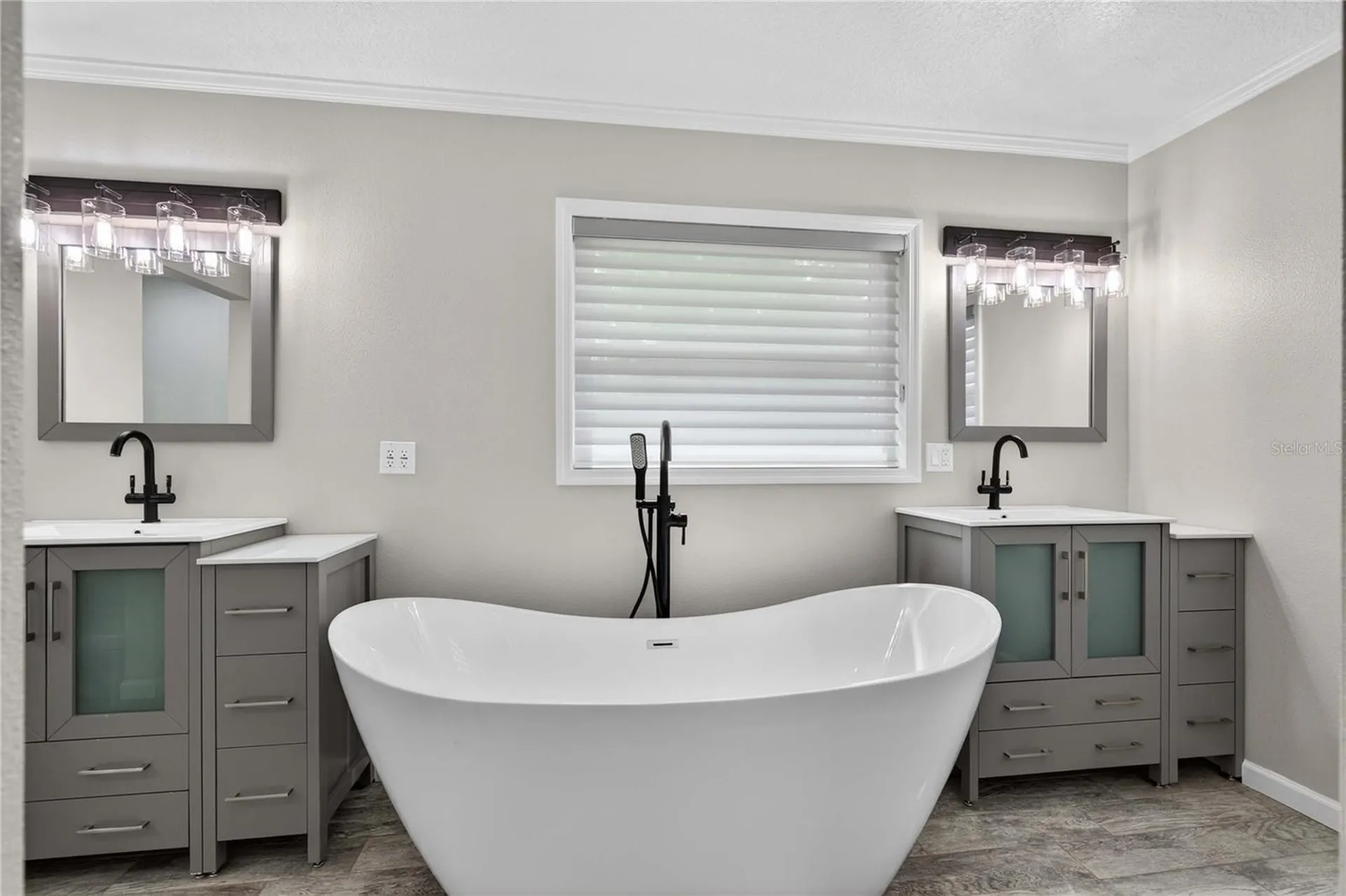 27638 Lisa Drive Tavares FL 32778