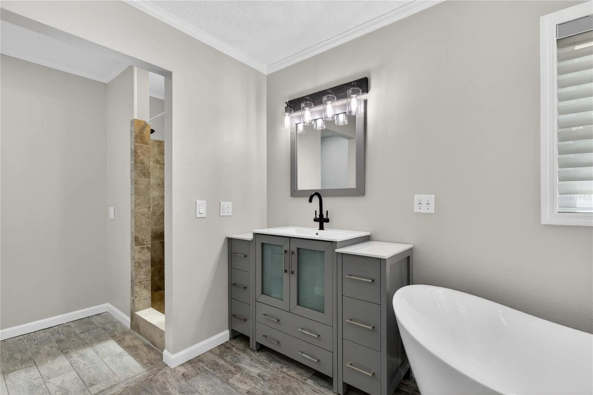 27638 Lisa Drive Tavares FL 32778