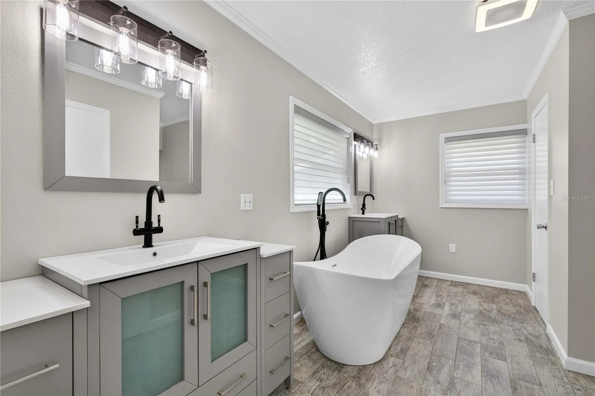 27638 Lisa Drive Tavares FL 32778