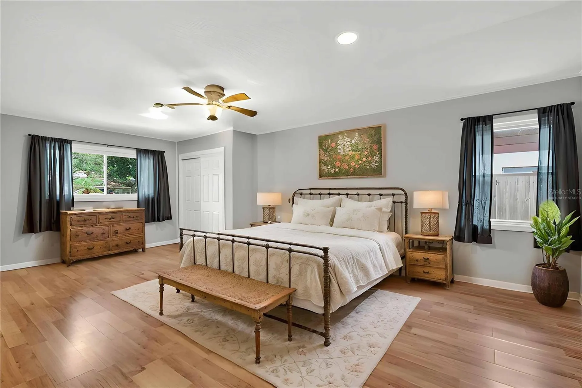 27638 Lisa Drive Tavares FL 32778