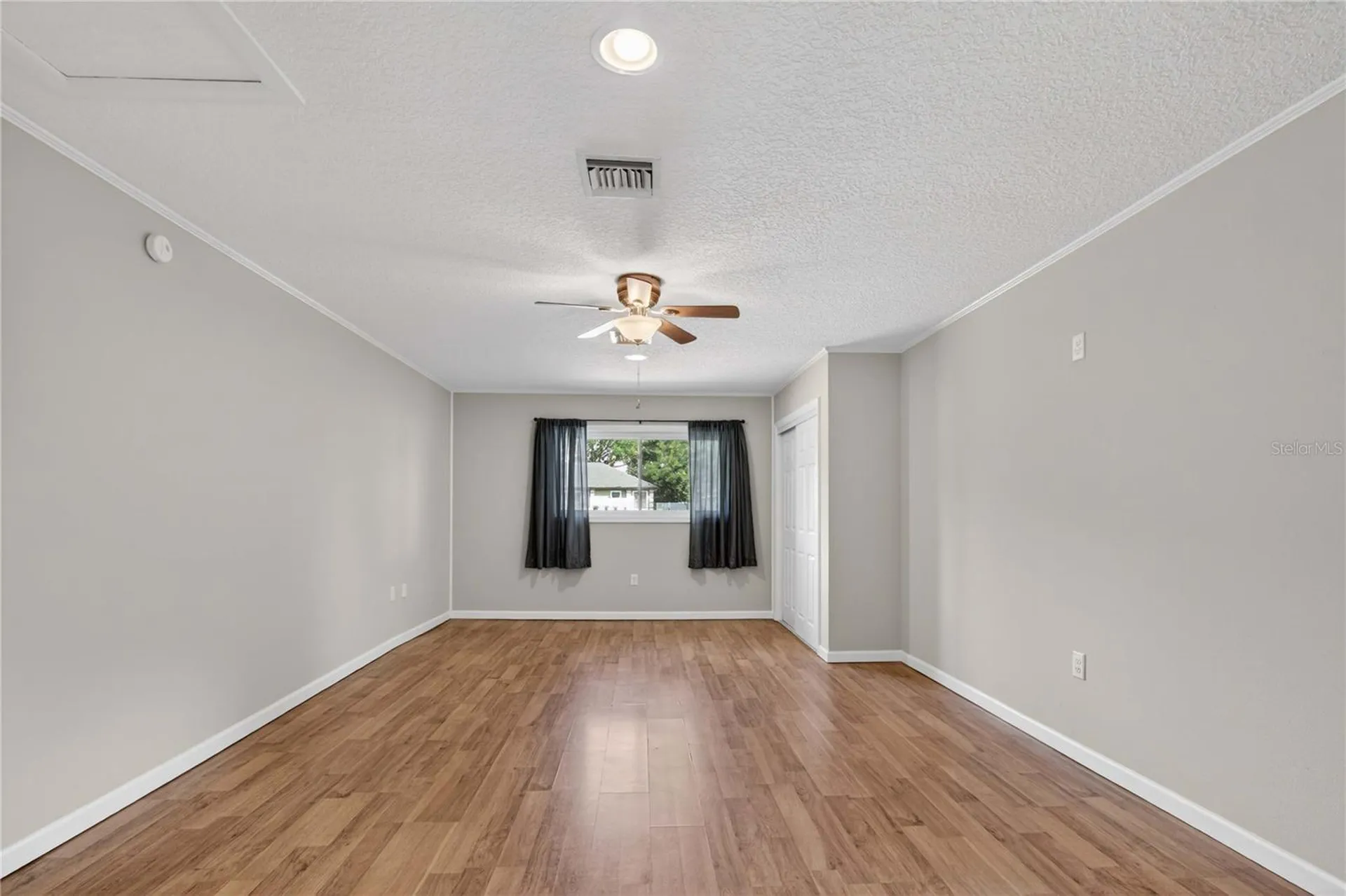 27638 Lisa Drive Tavares FL 32778