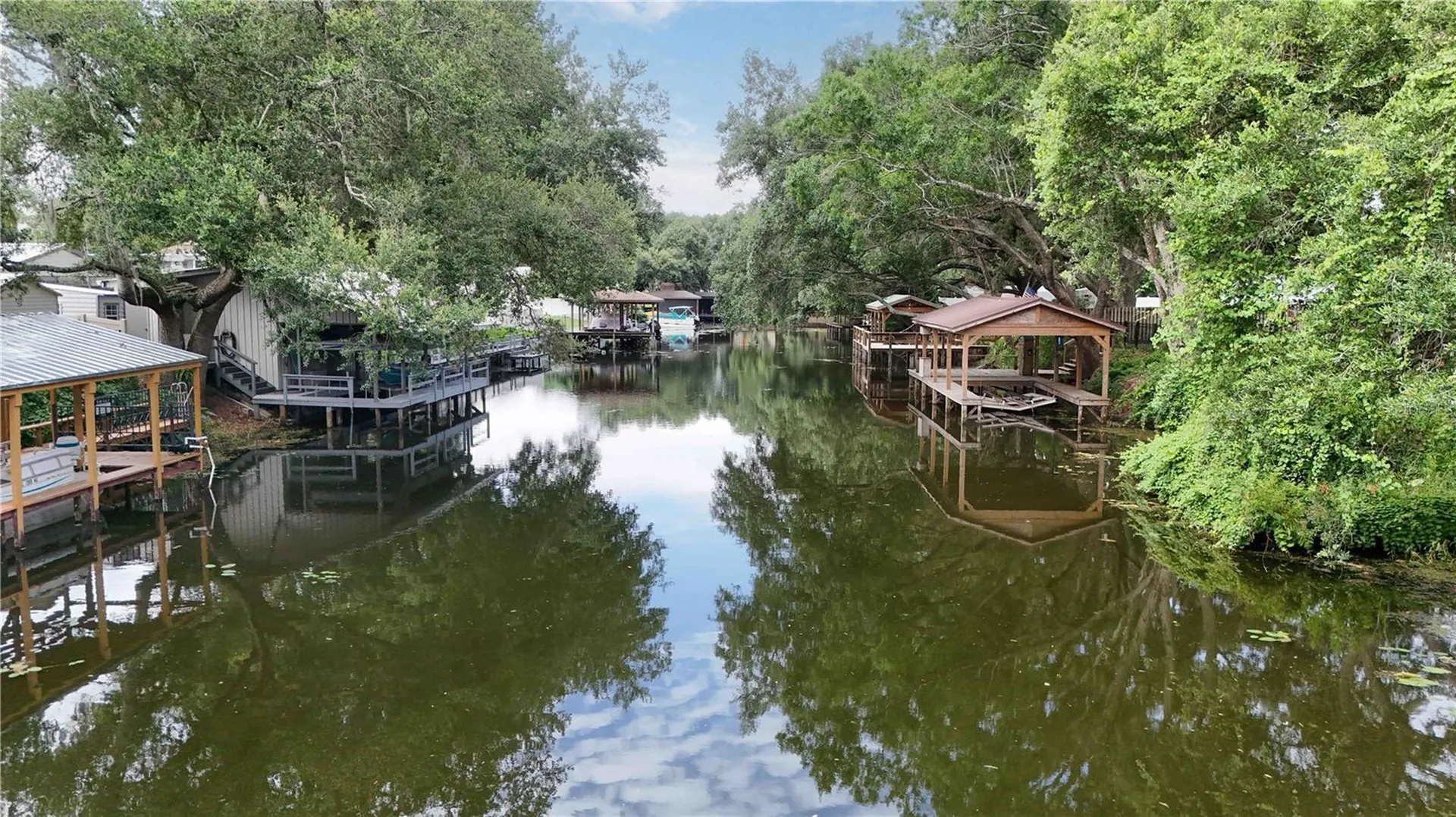 27638 Lisa Drive Tavares FL 32778