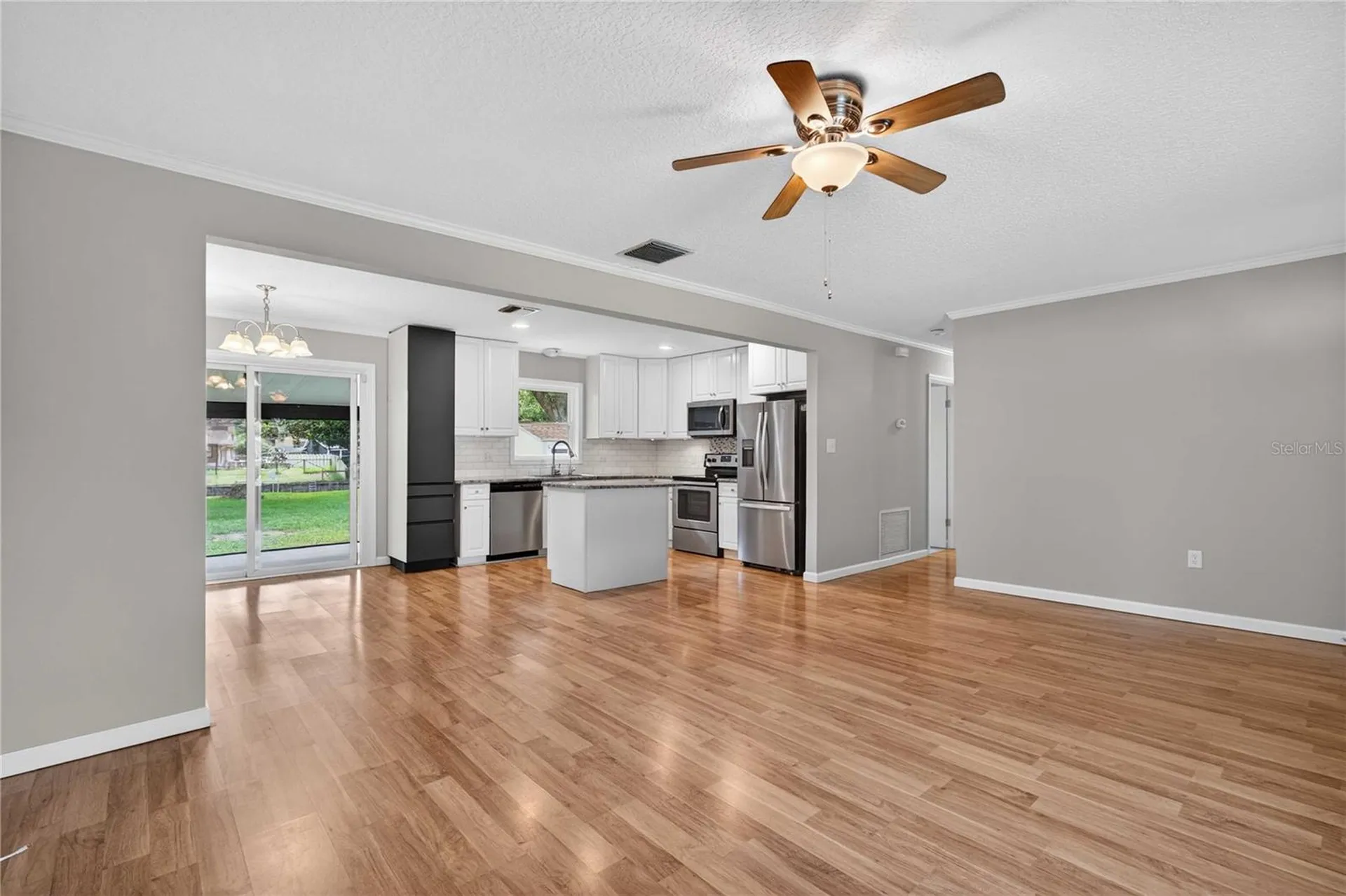 27638 Lisa Drive Tavares FL 32778