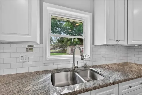 27638 Lisa Drive Tavares FL 32778