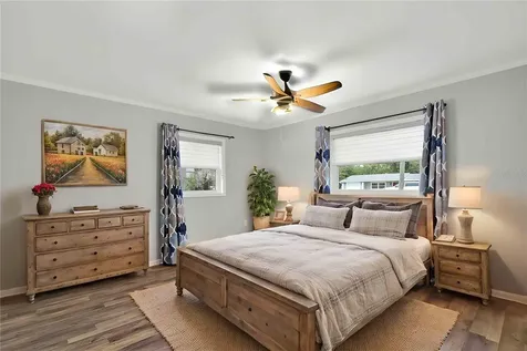 27638 Lisa Drive Tavares FL 32778