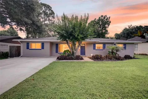 27638 Lisa Drive Tavares FL 32778