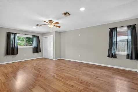 27638 Lisa Drive Tavares FL 32778