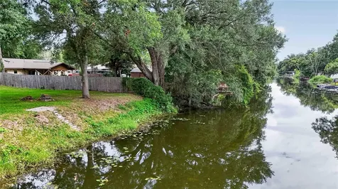 27638 Lisa Drive Tavares FL 32778