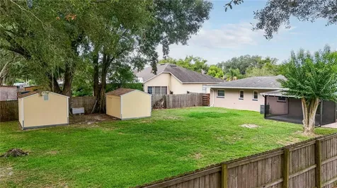 27638 Lisa Drive Tavares FL 32778