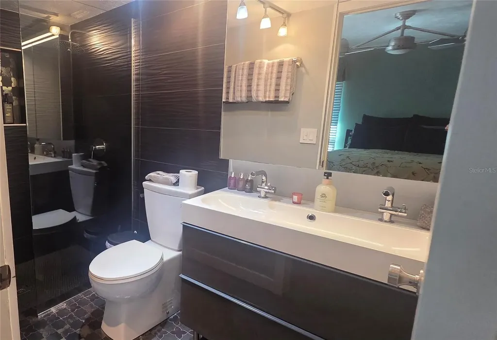 221 Dade Avenue Sarasota FL 34232