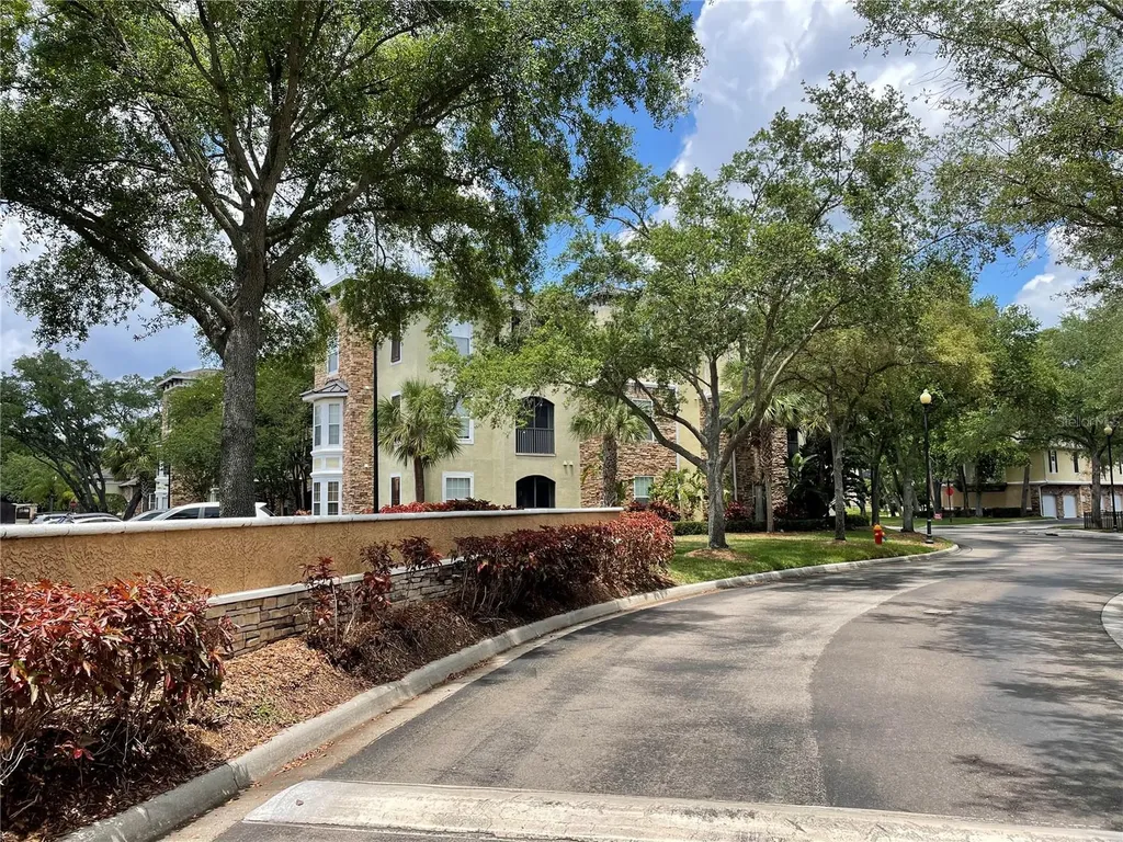 9916 Courtney Palms Boulevard Tampa FL 33619