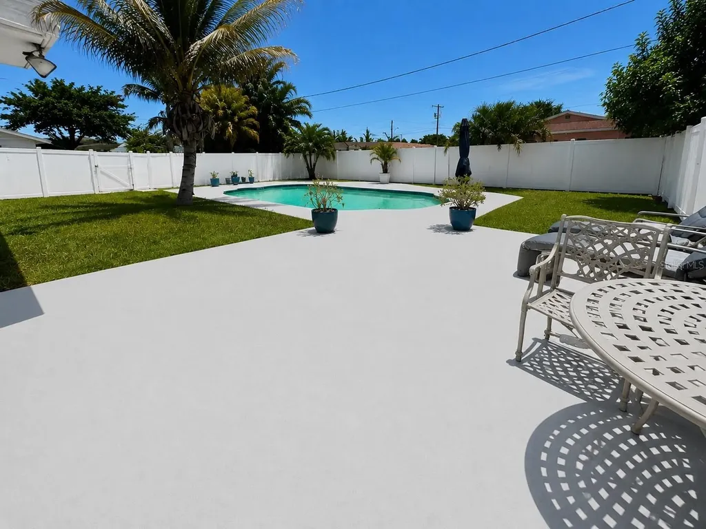 377 39th Avenue St Pete Beach FL 33706