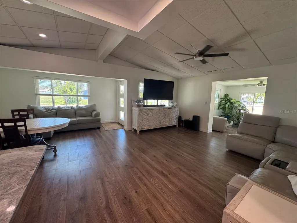 377 39th Avenue St Pete Beach FL 33706
