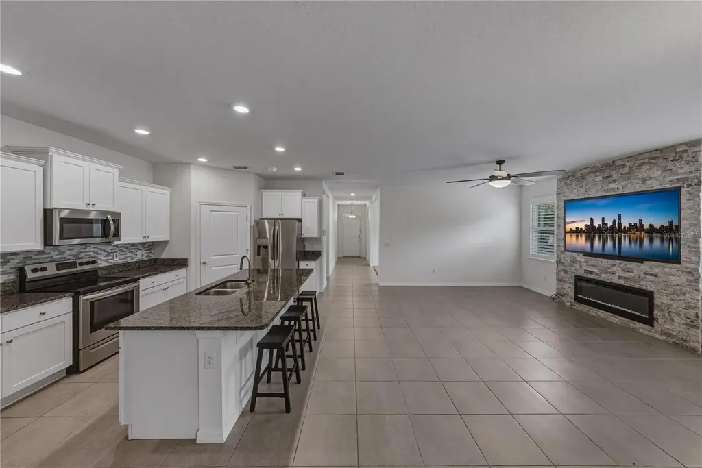 12322 Eastpointe Drive Dade City FL 33525